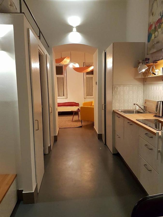 Stylish Holiday Art Apartment - Wifi & Great Location Будапеща Екстериор снимка