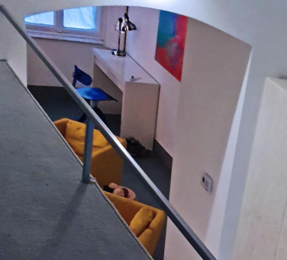 Stylish Holiday Art Apartment - Wifi & Great Location Будапеща Екстериор снимка