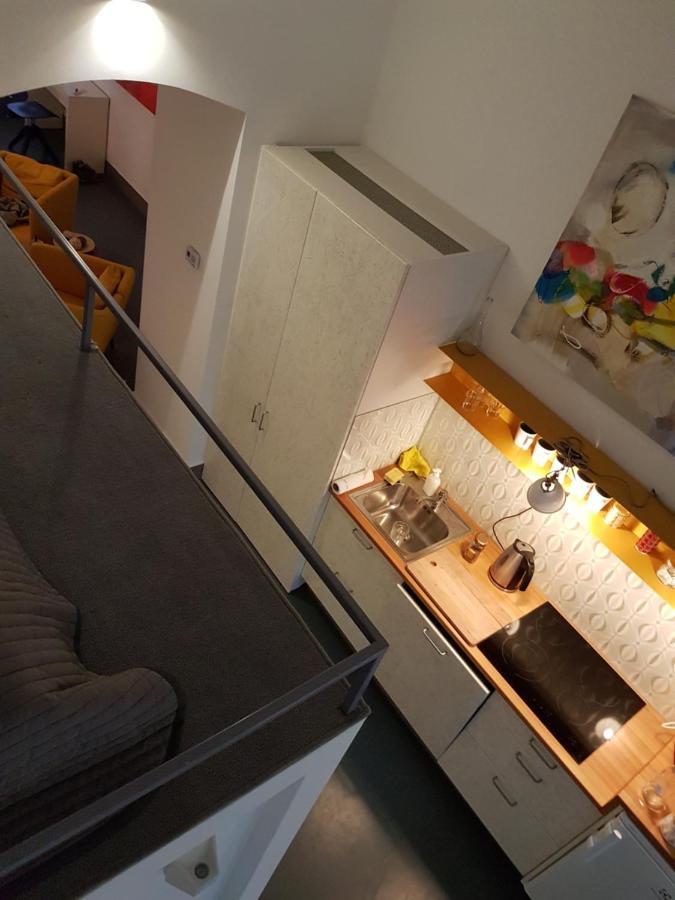 Stylish Holiday Art Apartment - Wifi & Great Location Будапеща Екстериор снимка